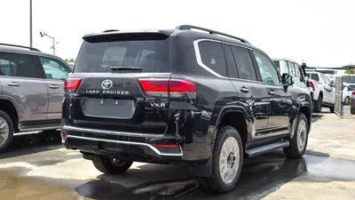 Toyota Land Cruiser VXR Toyota land cruiser VXR 3.5L petrol MY 2025-14