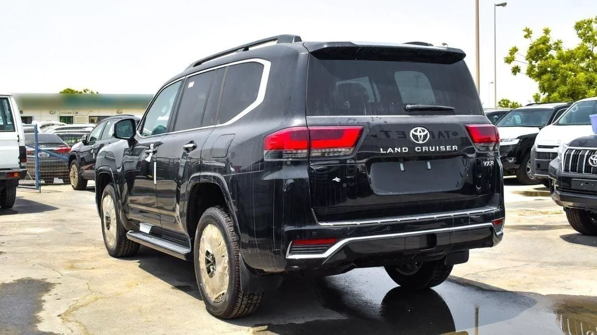 Toyota Land Cruiser VXR Toyota land cruiser VXR 3.5L petrol MY 2025-12-0