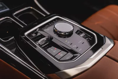 BMW 735i Luxury + M Kit – 2026 | BRAND NEW | EXPORT ONLY | AED 420,000-6