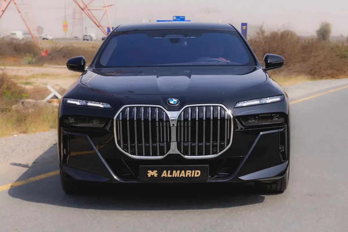 BMW 735i Luxury + M Kit – 2026 | BRAND NEW | EXPORT ONLY | AED 420,000-2-2