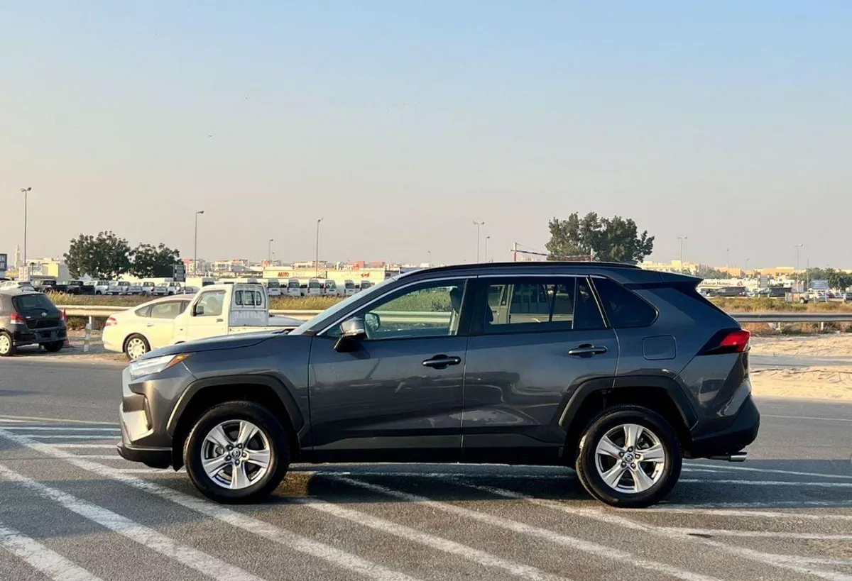 Toyota RAV4 XLE 2023 Toyota Rav4 XLE Full Option 2.5L V4 - Rear Camera & Sensor - Leather Seat - AWD 4x4 - Push Star-3-0