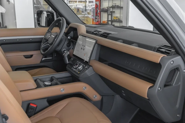 Land Rover Defender | 110 X-Dynamic HSE P400 | GCC Specs | 2026 (Export)