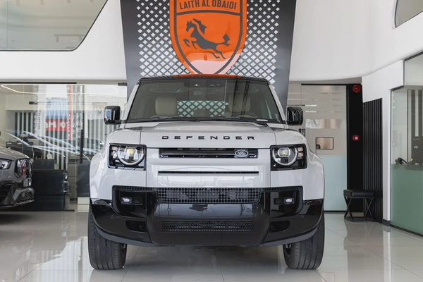 Land Rover Defender | 110 X-Dynamic HSE P400 | GCC Specs | 2026 (Export)