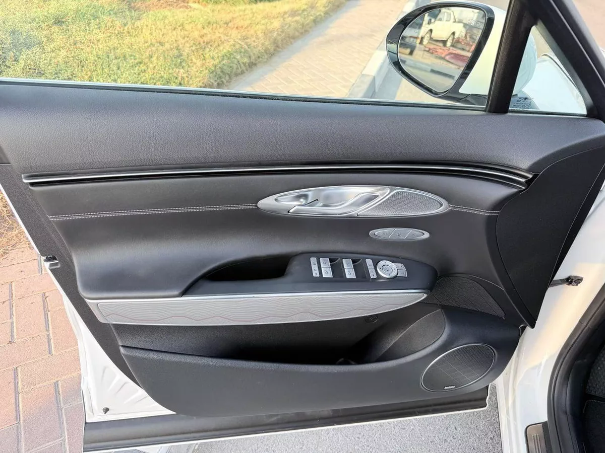 Genesis GV70 PRESTIGE Premium 2.5L 360 camera, panoramic-19-0
