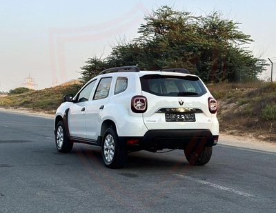 Renault Duster PE Renault Duster 2023 | 2.0L V4 | GCC Specs | Accident-Free | Excellent Condition | AED 580/Month-4