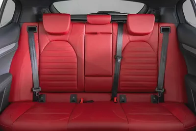 2,187 AED / 60 months | 0% DP | 2023 Alfa Romeo Stelvio Veloce Q4 / Alfa Romeo Warranty-10