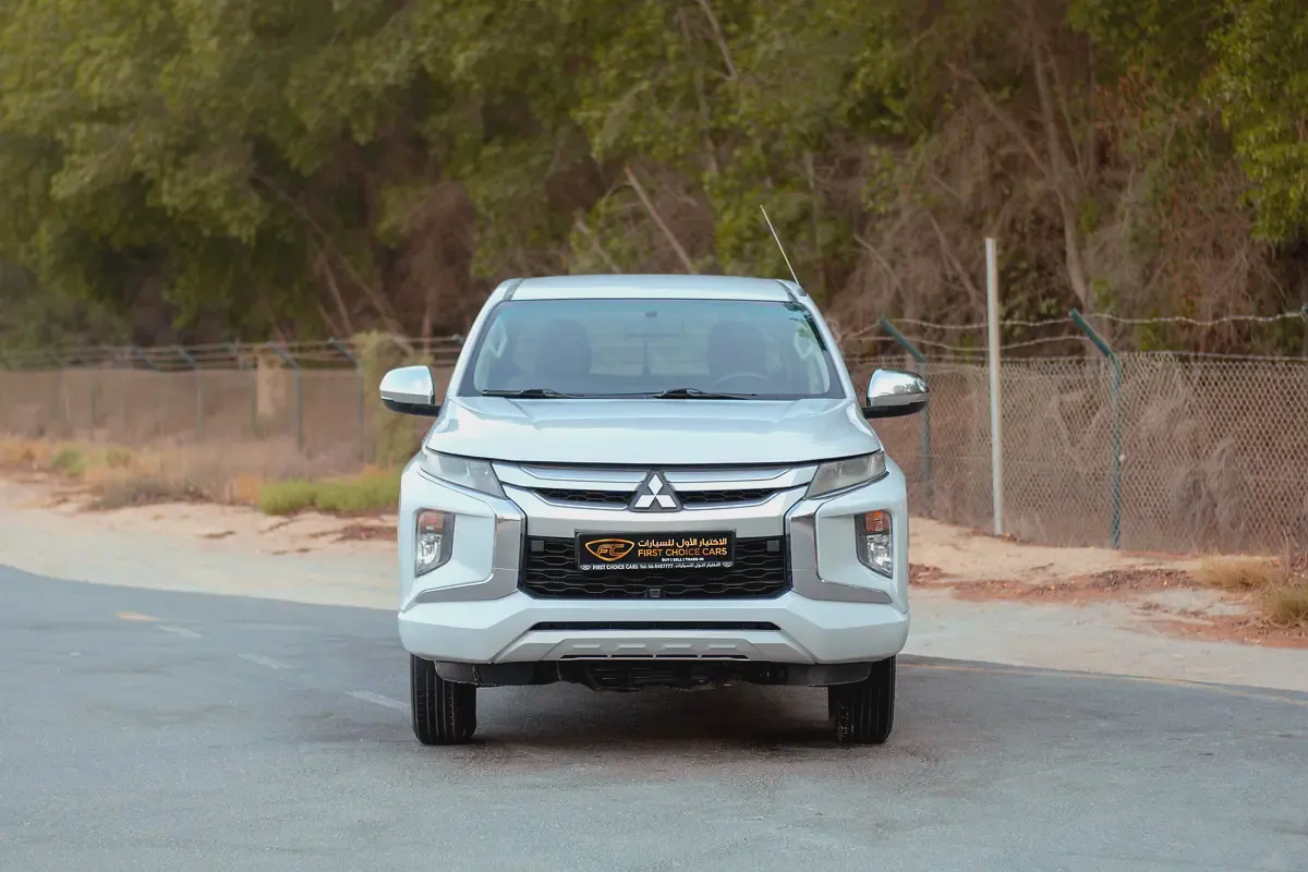 L200 | Double Cabin 4x4 | Manual | GCC Specs | Ref#M06474-4-4