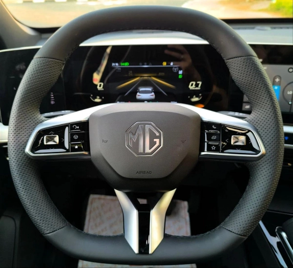 MG One 1.5 LUX 1.5 TURBO