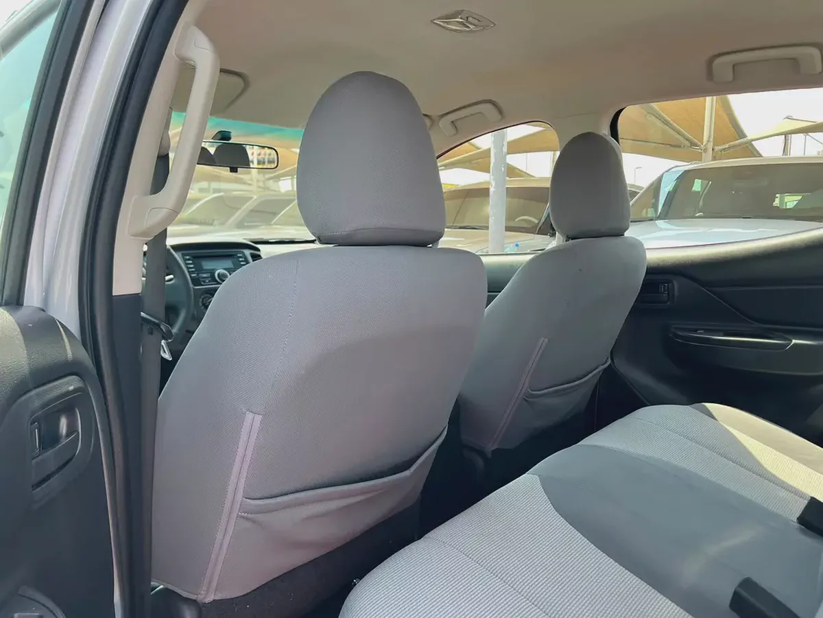 2020 Mitsubishi L200 | 4X4 | Manual | GCC | Ref#1177-11-11