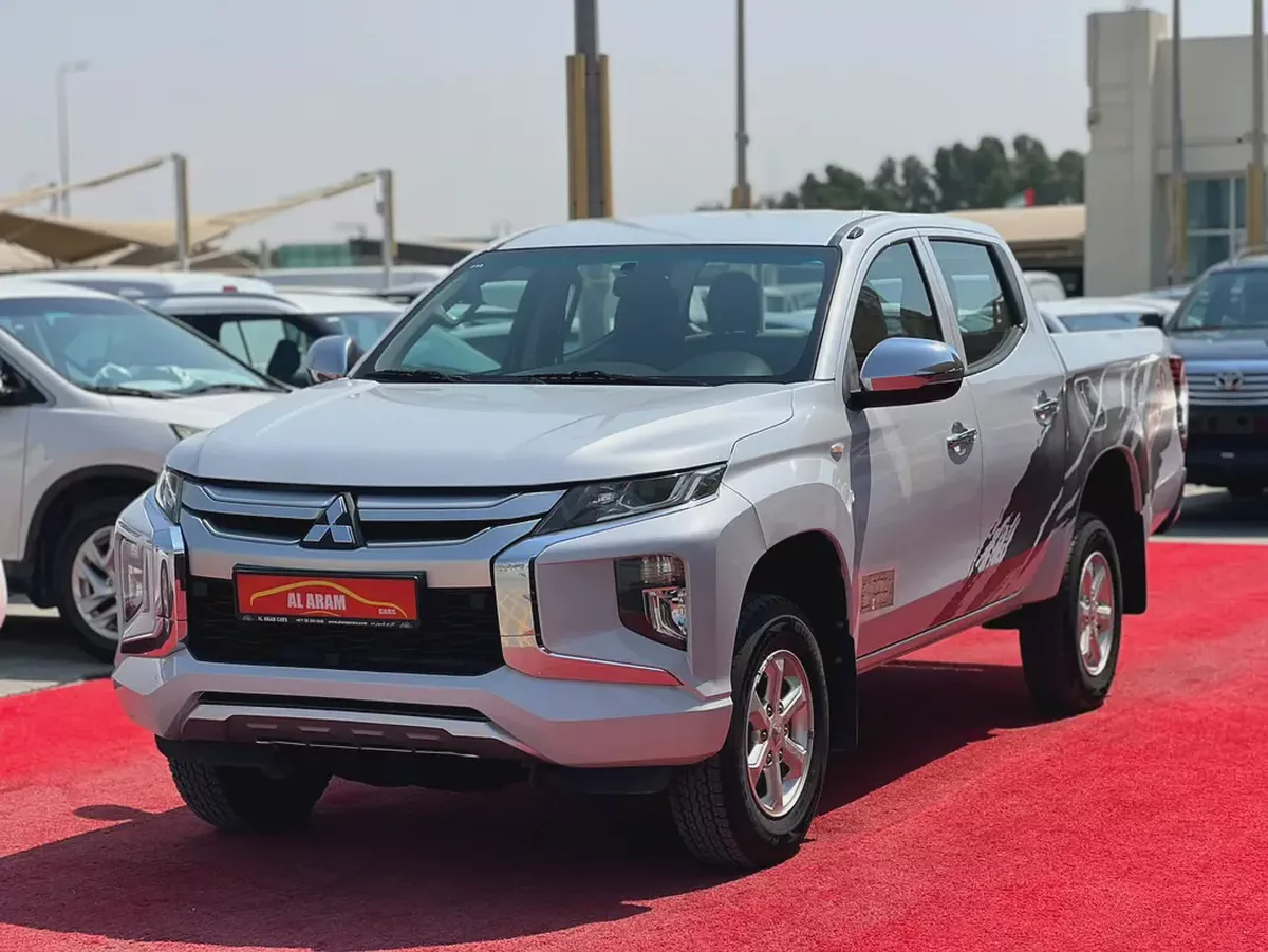 2020 Mitsubishi L200 | 4X4 | Manual | GCC | Ref#1177-2-2