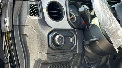 Jeep Wrangler Unlimited Sport S 2.0L A/T GCC 4x4 Official Dealer Warranty-15