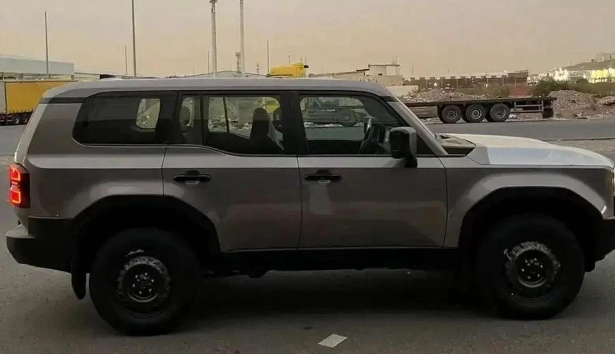 Toyota Prado 2.4L PETROL 2024 GCC-3-3