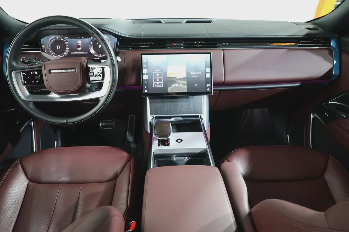 Range Rover HSE P530 | 2025 | GCC Specs | PERFECT CONDATION I LOW KM-10-10
