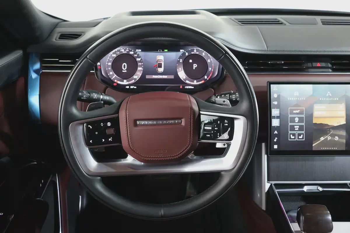 Range Rover HSE P530 | 2025 | GCC Specs | PERFECT CONDATION I LOW KM-11-11