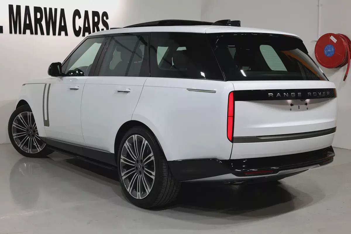 Range Rover HSE P530 | 2025 | GCC Specs | PERFECT CONDATION I LOW KM-3-3