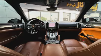 Porsche Cayenne S Platinum Edition 2018 GCC Full Service History-14