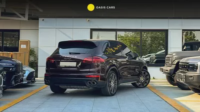 Porsche Cayenne S Platinum Edition 2018 GCC Full Service History-2