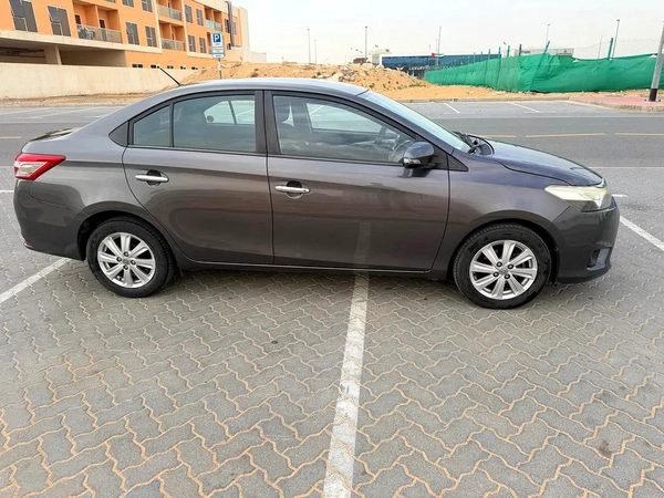 Toyota YARIS 2014 SE+ 1.5L Full Option Push Start