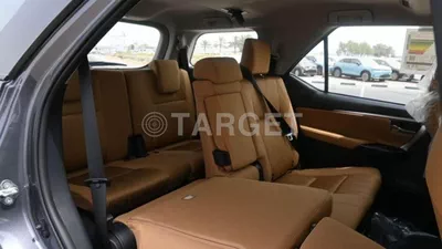 Toyota Fortuner EXR Toyota Fortuner 2.4L Diesel AT 4X4 2024-13