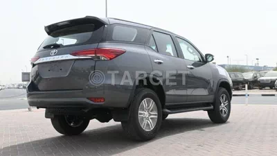 Toyota Fortuner EXR Toyota Fortuner 2.4L Diesel AT 4X4 2024-2