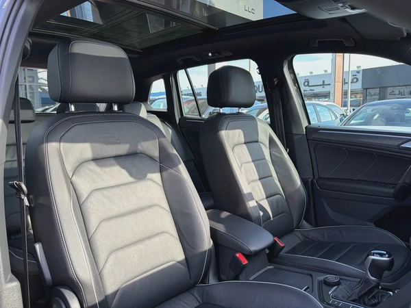 2023 Volkswagen Tiguan R-Line Black Edition - GCC Specs