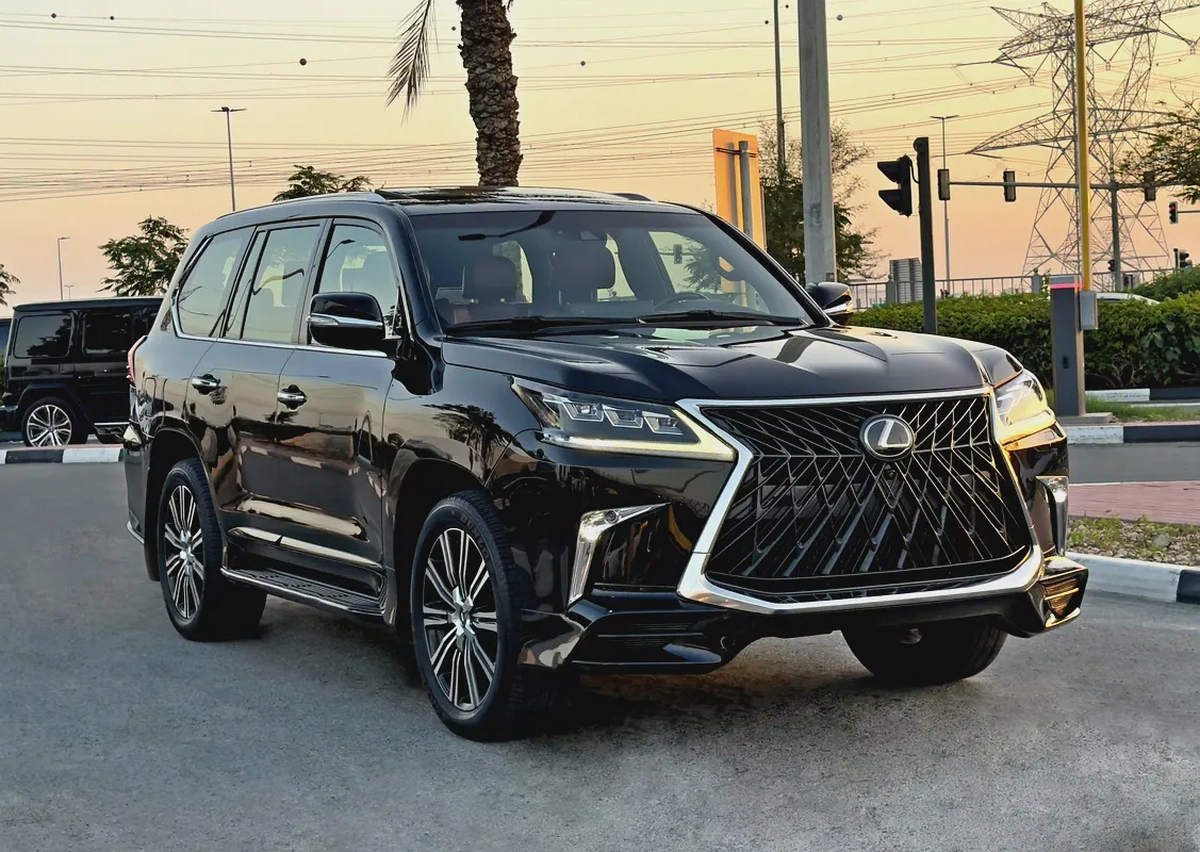 2019 Lexus LX570 Signature, GCC Specifications-2-2