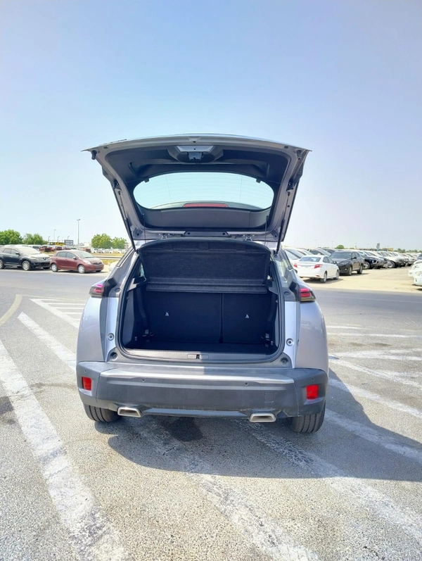 PEUGEOT 2008 1.2 L ACTIVE TURBO MODEL 2025