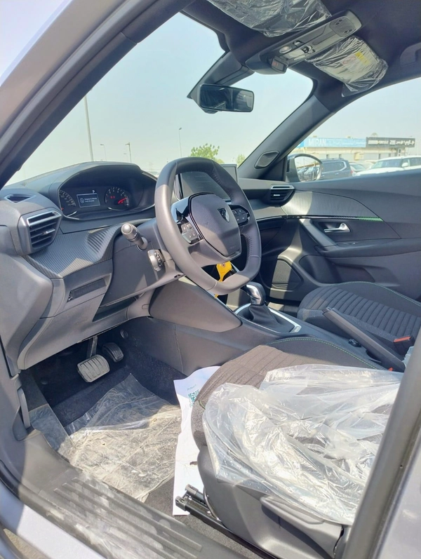 PEUGEOT 2008 1.2 L ACTIVE TURBO MODEL 2025