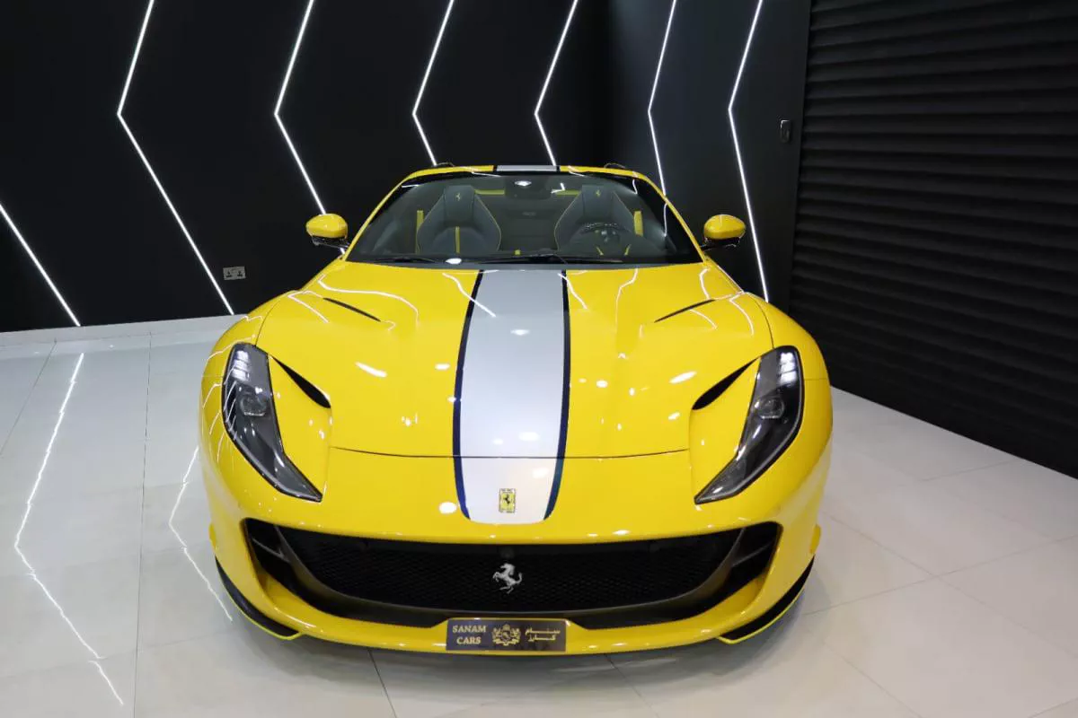 Ferrari 812 GTS-4-4