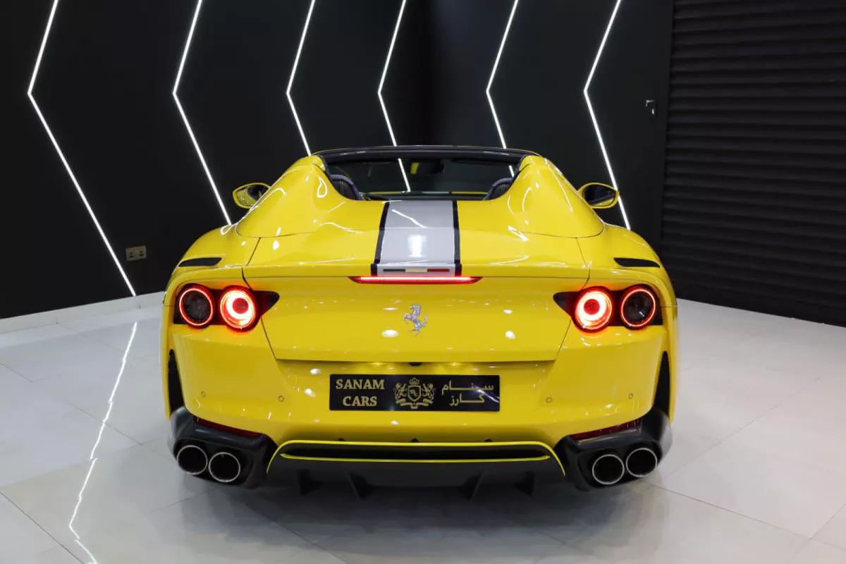 Ferrari 812 GTS-2-2