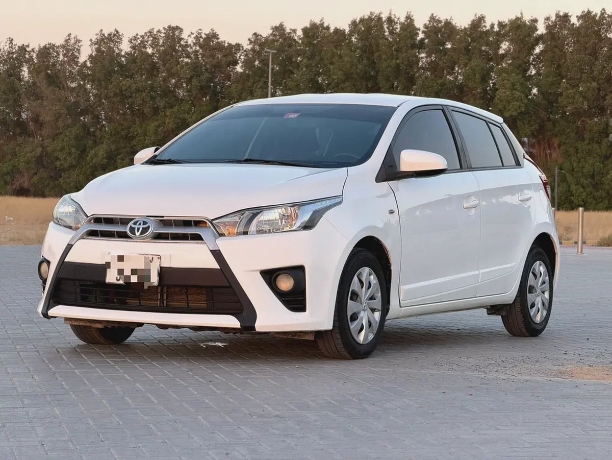Toyota Yaris 2016 S GCC Specs - Excellent Condition-3-3