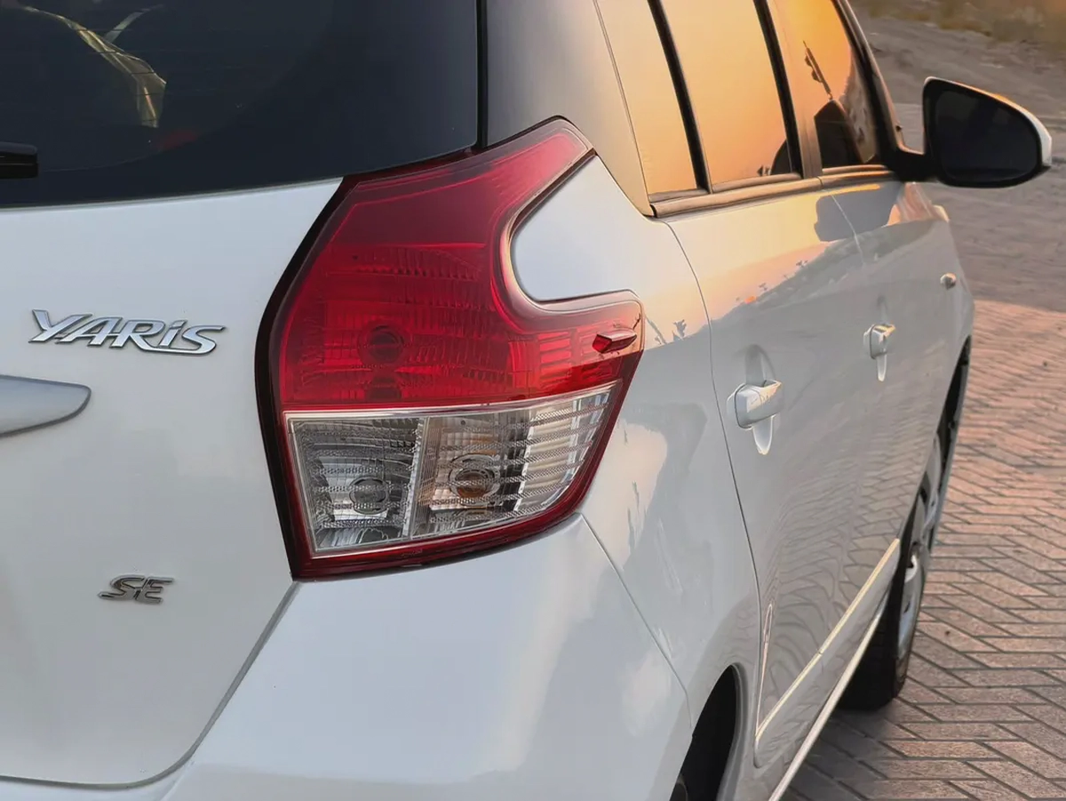 Toyota Yaris 2016 S GCC Specs - Excellent Condition-8-8