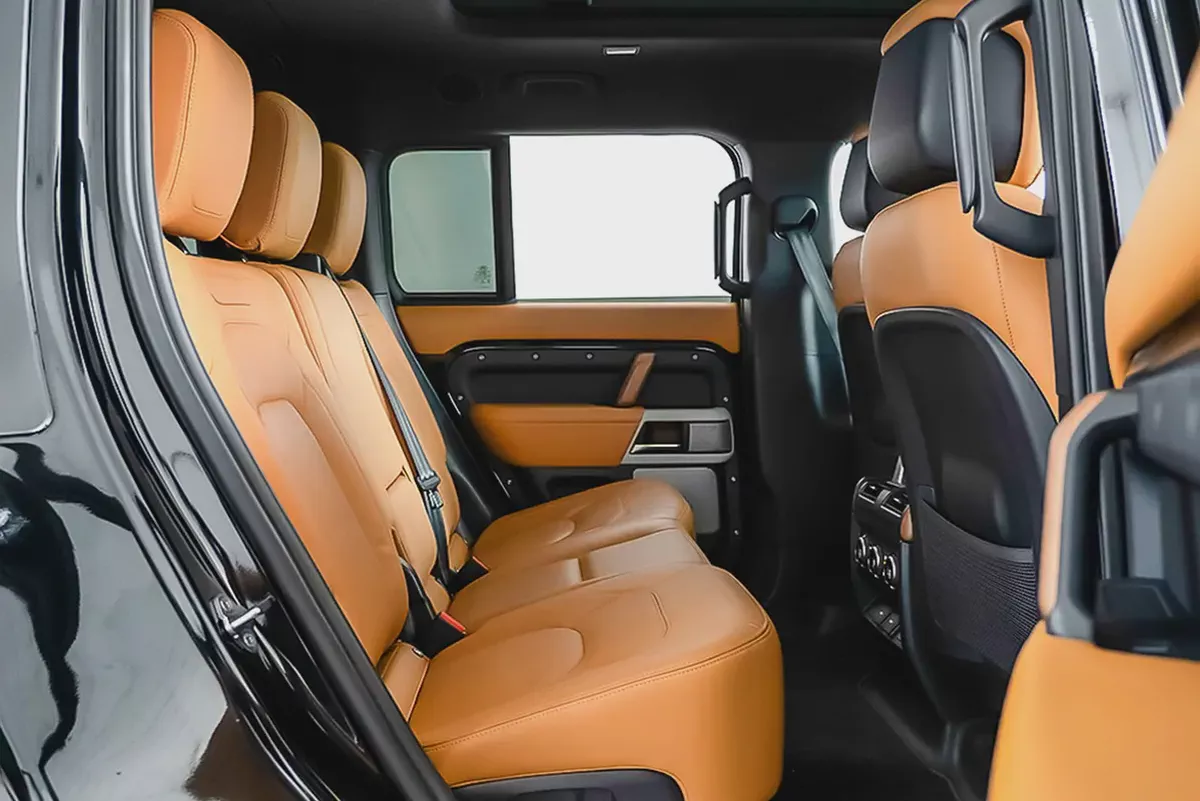 AED 4,929 / 60 months | 0% DP | 2023 Land Rover Defender 130 P400 HSE / Agency Warranty-12-12