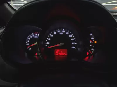 KIA RIO-12