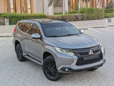 MITSUBISHI MONTERO SPORT 2019 GLS 4WD FULL OPTION GCC ACCIDENT FREE IN EXCELLENT CONDITION-0
