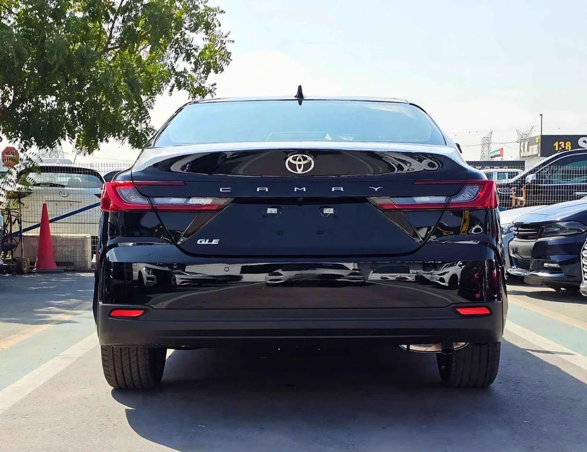 Toyota Camry GLE || 2.5L PETROL / RADAR / PANORAMIC ROOF / LEATHER WITH PWR SEATS (CODE # CGLER)-3-0