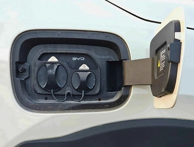 BYD Seagull FLYING EDITION / ELECTRIC / FULL OPTION (CODE # 68075)-1