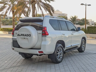 Toyota Prado VXR 2018 - GCC Specs - Accident Free - Excellent Condition-13