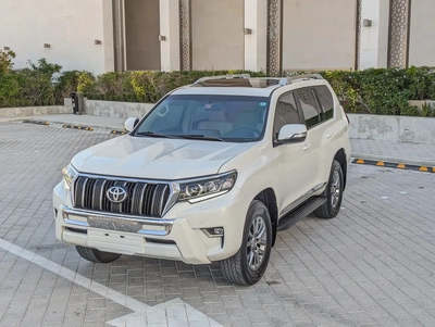 Toyota Prado VXR 2018 - GCC Specs - Accident Free - Excellent Condition-1