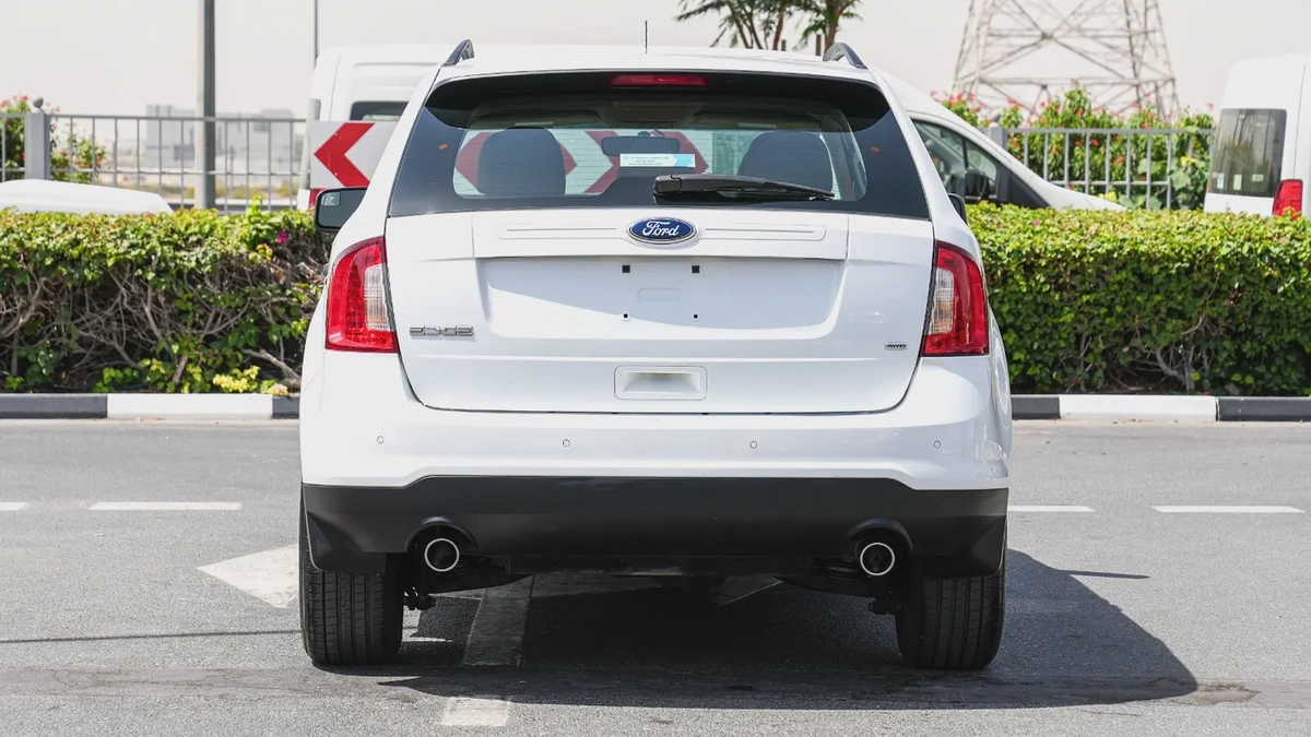 FORD EDGE 2015 GCC SPECS!! FULL SERVICE HISTORY FROM AL TAYER-14-14