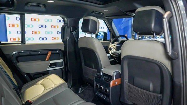 Land Rover Defender 110 HSE