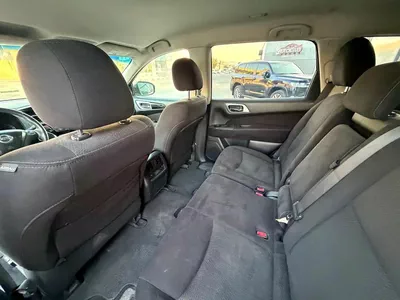 Nissan Pathfinder SV GCC Specs-4