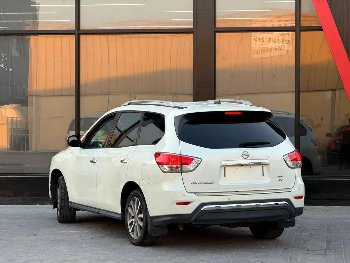 Nissan Pathfinder SV GCC Specs-8-0