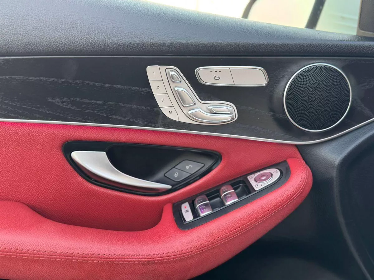 For sale Mercedes-Benz GLC 300 I (X253) Facelift, 2.0 l, 2021 in UAE, Sharjah-11-11