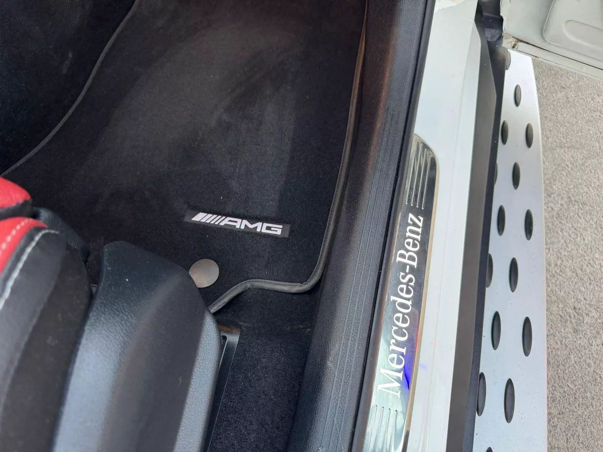For sale Mercedes-Benz GLC 300 I (X253) Facelift, 2.0 l, 2021 in UAE, Sharjah-10-10