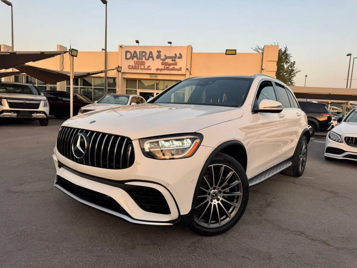 For sale Mercedes-Benz GLC 300 I (X253) Facelift, 2.0 l, 2021 in UAE, Sharjah