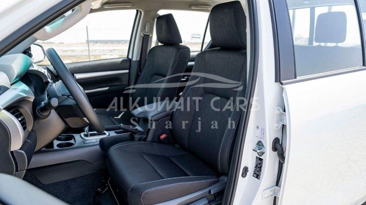 Toyota Hilux HILUX 2.4L DC DIESEL AT FULL OPTION 2024  4x4-10-0