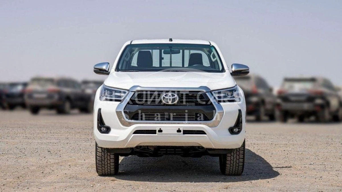 Toyota Hilux HILUX 2.4L DC DIESEL AT FULL OPTION 2024  4x4-8-0