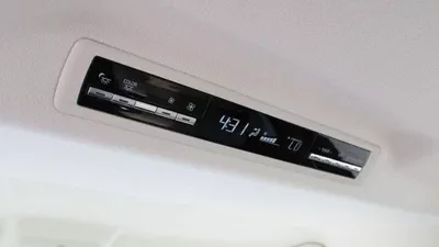 Toyota Granvia PREMIUM-13