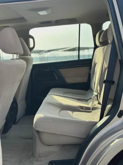 Toyota Land Cruiser GXR 2010 | GCC Specs | V6 Engine-7